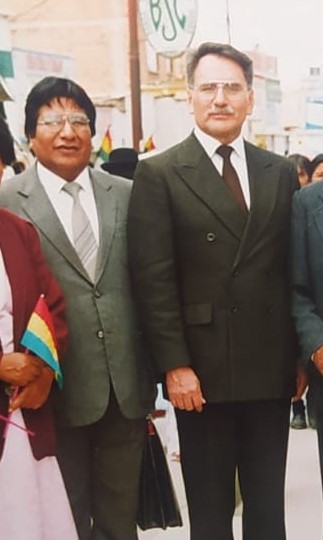 El apoyo militante del decano de la Facultad Técnica de la UMSA, Silverio Chávez Ríos y del rector de esa universidad, Pablo Ramos Sánchez, fueron decisivos y determinantes para la formación de los primeros profesionales alteños, que egresaron en 1990